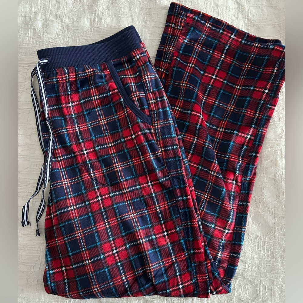 Pajama Set - Picture 2 of 4